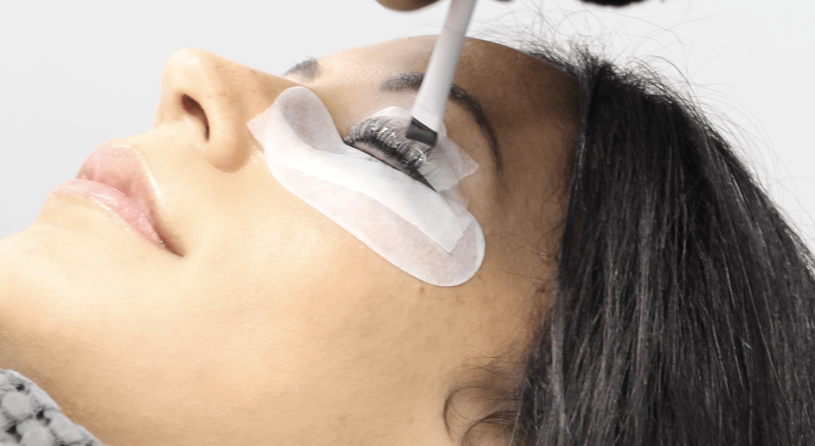 Model for lash lift course