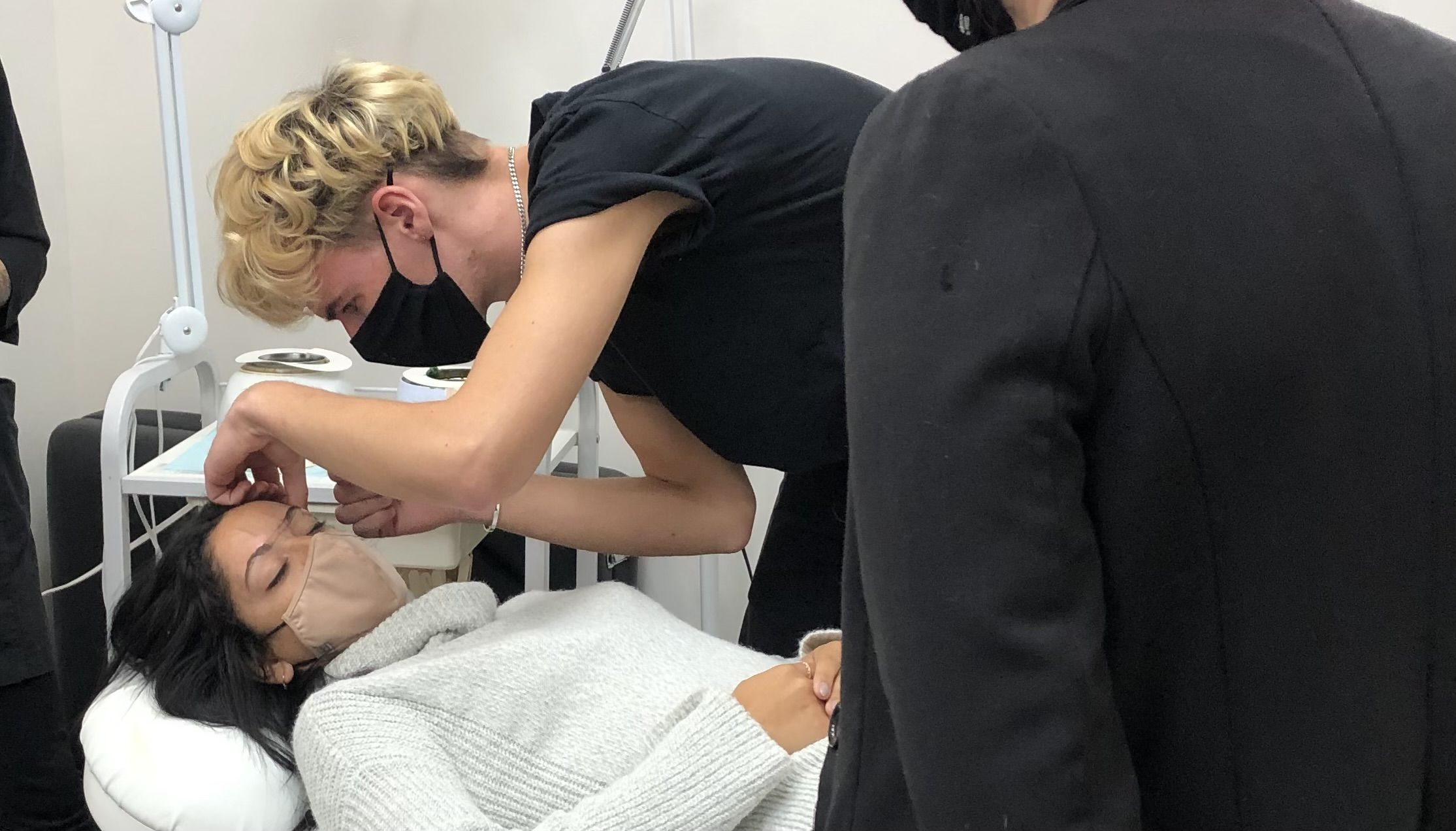 student of the eyebrow threading course