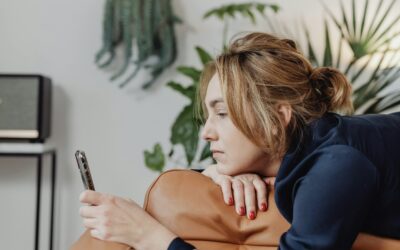 TikTok Trends: What’s Hype vs. What Actually Works? A Beauty School in Winnipeg, Manitoba Chimes In